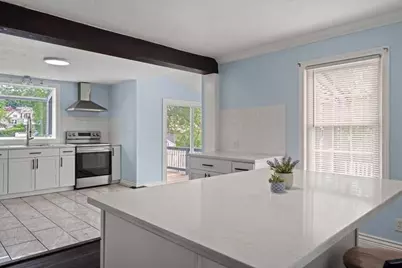 522 Grove, Worcester, MA 01605 - Photo 6