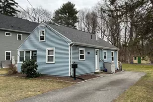20 Pinevale Ave, Reading, MA 01867 - Photo 2