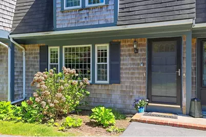374 Davisville Rd #4, Falmouth, MA 02536 - Photo 4