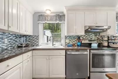 3080 Hillside Dr, Palmer, MA 01069 - Photo 10