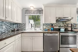 3080 Hillside Dr, Palmer, MA 01069 - Photo 10