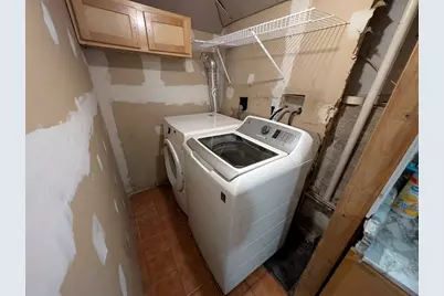 178 County St, Fall River, MA 02723 - Photo 16