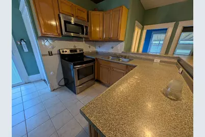 178 County St, Fall River, MA 02723 - Photo 4