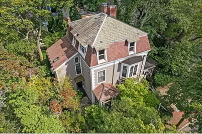 32 Hawthorn St, Cambridge, MA 02138 - Photo 1