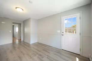 44 White St, Chicopee, MA 01013 - Photo 6