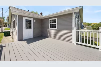 44 White St, Chicopee, MA 01013 - Photo 26