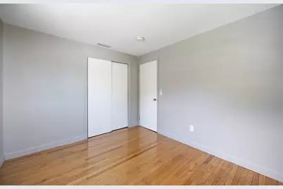 44 White St, Chicopee, MA 01013 - Photo 16