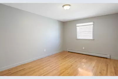 44 White St, Chicopee, MA 01013 - Photo 12