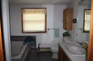 39 Division St, Attleboro, MA 02703 - Photo 16