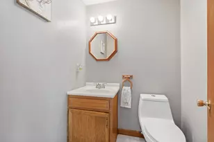 4 Brookside Dr, Douglas, MA 01516 - Photo 16