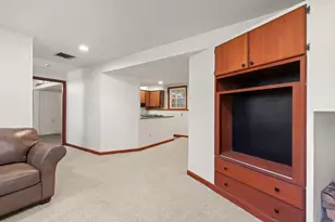114 South St, Stoughton, MA 02072 - Photo 28