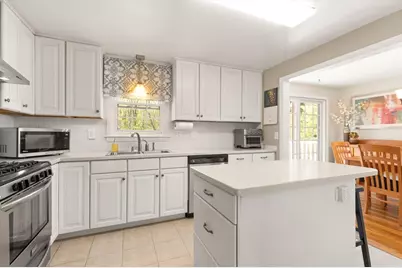 114 South St, Stoughton, MA 02072 - Photo 16