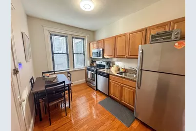 29 Mount Hood Rd #12Furnished, Boston, MA 02135 - Photo 4