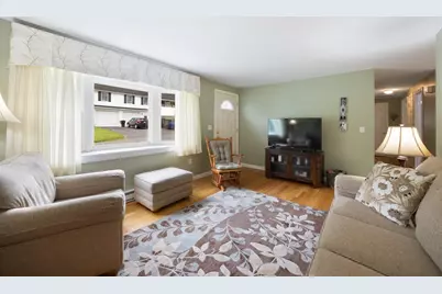 11 Pershing Ave, South Hadley, MA 01075 - Photo 16