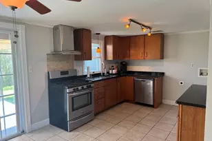 52 Sheraton Ave, Somerset, MA 02725 - Photo 6