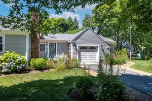 33 Pearl St, Mattapoisett, MA 02739 - Photo 6