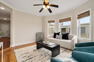 14 Linden St, Brookline, MA 02445 - Photo 2