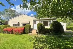 194 Brookside Cir, Northampton, MA 01062 - Photo 1