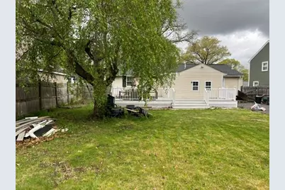289 Burnham Road, Lowell, MA 01852 - Photo 2