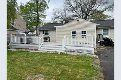289 Burnham Road, Lowell, MA 01852 - Photo 4