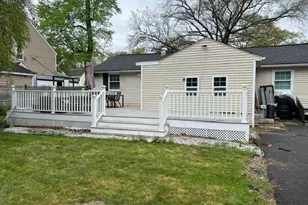 289 Burnham Rd, Lowell, MA 01852 - Photo 4