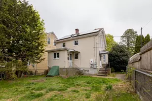 518 Snell St, Fall River, MA 02721 - Photo 4