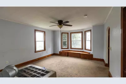 518 Snell St, Fall River, MA 02721 - Photo 6