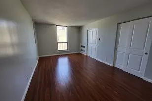 77 Pond Ave, Brookline, MA 02445 - Photo 4