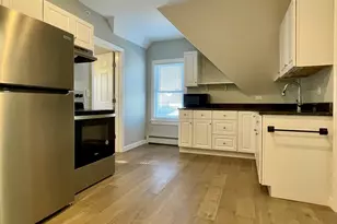 118 Vernon St, Gardner, MA 01440 - Photo 2