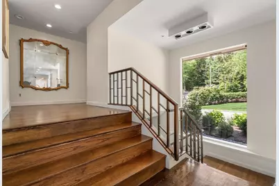 9 Singletree Rd, Brookline, MA 02467 - Photo 10