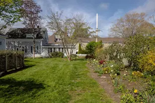 31 Main St, Marion, MA 02738 - Photo 8