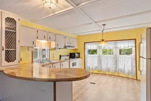 27 Lisa Cir, Merrimac, MA 01860 - Photo 6