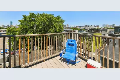 344 W Broadway #3, Boston, MA 02127 - Photo 14