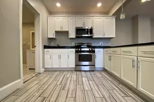10 Howell Ct, Chelsea, MA 02150 - Photo 6