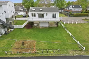 192 Swifts Beach Rd, Wareham, MA 02571 - Photo 8
