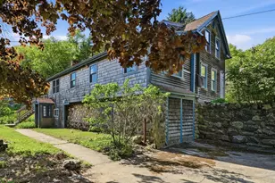 101 Bennett St, Wrentham, MA 02093 - Photo 2
