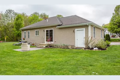 11 Woods Edge #11, Lakeville, MA 02347 - Photo 20