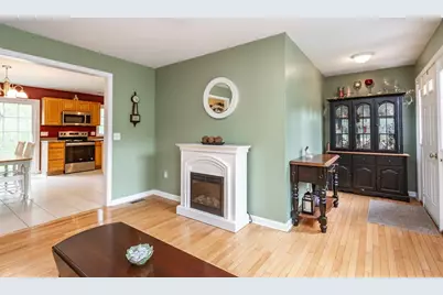 11 Woods Edge #11, Lakeville, MA 02347 - Photo 4