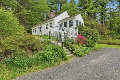 130 Crooked Ledge, Southampton, MA 01073 - Photo 4