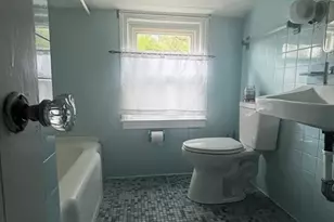 36 O Connell St, Springfield, MA 01104 - Photo 4