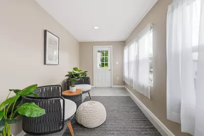 70 Clifton Avenue, Saugus, MA 01906 - Photo 4