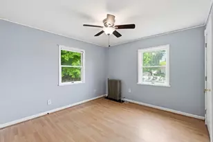 70 Clifton Ave, Saugus, MA 01906 - Photo 24