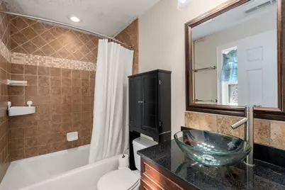53 Hiawatha Ave, Waltham, MA 02451 - Photo 12