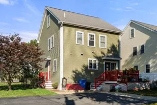 53 Hiawatha Ave, Waltham, MA 02451 - Photo 24