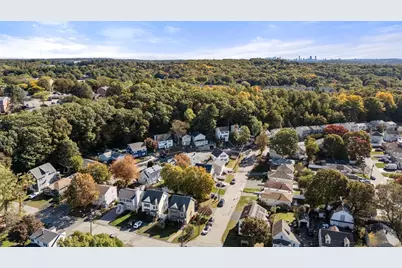 53 Hiawatha Ave, Waltham, MA 02451 - Photo 32