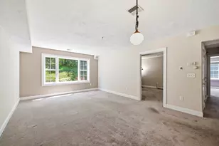 24 Greenleaves Dr, Amherst, MA 01002 - Photo 8