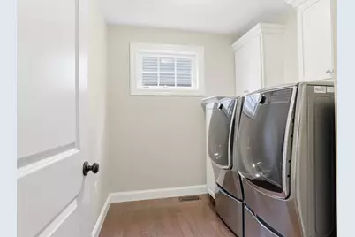 242 Pleasant St, Melrose, MA 02176 - Photo 24