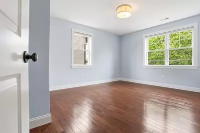 242 Pleasant St, Melrose, MA 02176 - Photo 22
