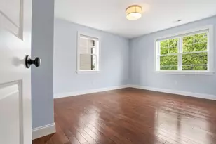 242 Pleasant St, Melrose, MA 02176 - Photo 22