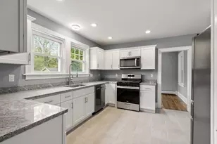 118 County Rd, Freetown, MA 02717 - Photo 14